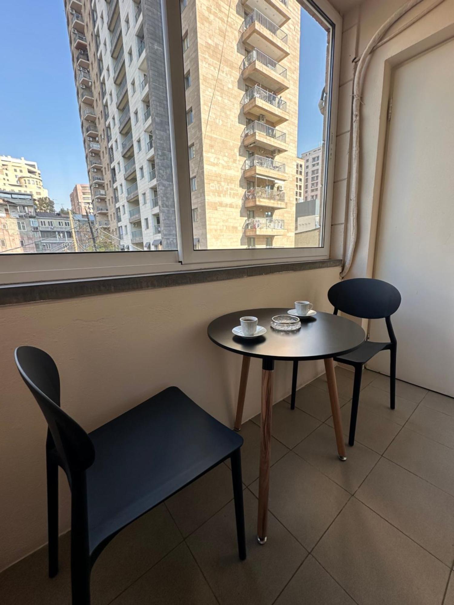 Comfortable Apartment In Center Erivan Exterior foto