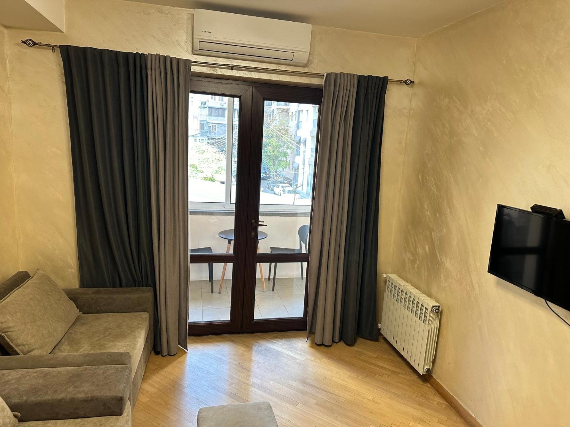 Comfortable Apartment In Center Erivan Exterior foto